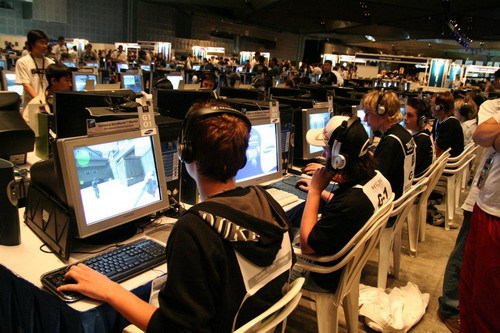 班亚马缺阵 班亚马缺阵