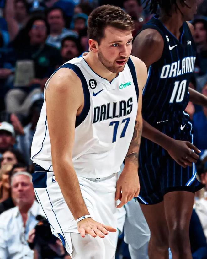 福克斯尽显 福克斯尽显